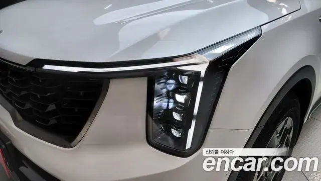 Kia Sorento 2023 — Şəkil 15/33