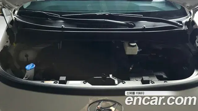 Hyundai Staria 2022 — Фото 6/20
