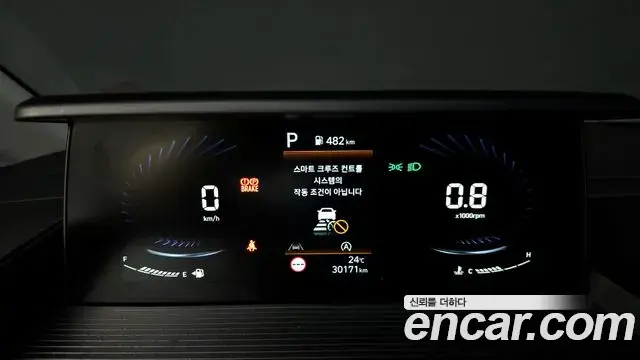 Hyundai Staria 2022 — Фото 8/20