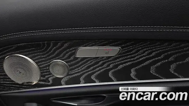 Mercedes-Benz E-Class 2022 — Фото 18/20