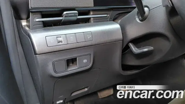 Hyundai Kona 2023 — Фото 19/20