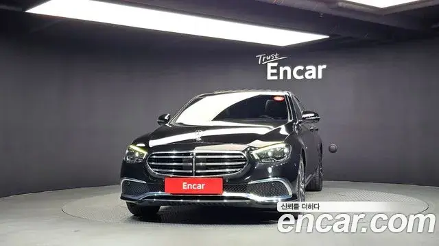 Mercedes-Benz E-Class 2020 — ფოტო 3/20