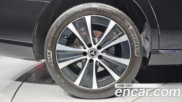 Mercedes-Benz E-Class 2020 — ფოტო 5/20