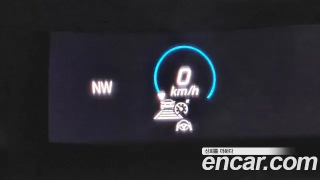 Mercedes-Benz E-Class 2020 — ფოტო 17/20