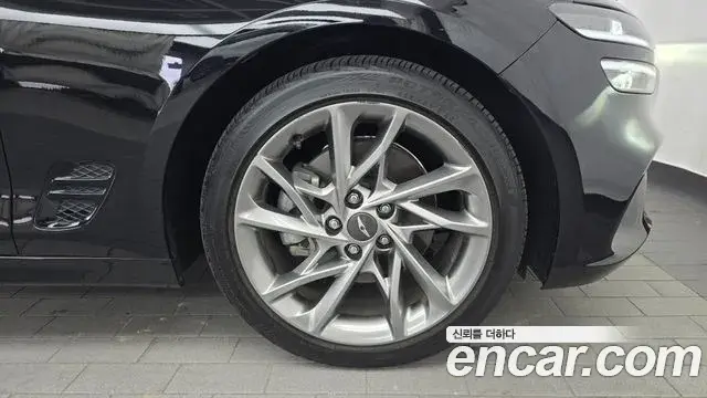 Genesis G70 2023 — Şəkil 31/35