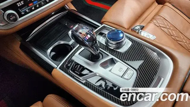 BMW 7 Series 2019 — Photo 9/20