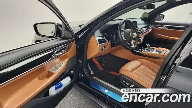 BMW 7 Series 2019 — Photo 10/20