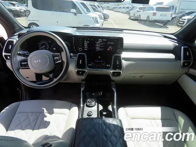 Kia Sorento 2023 — Фото 8/20