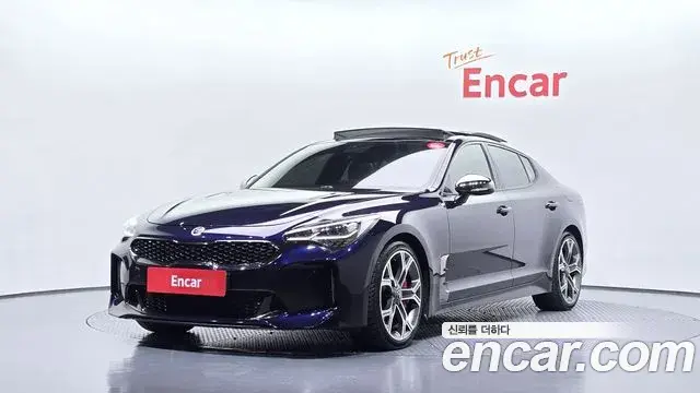 Kia Stinger 2018 — Фото 1/20