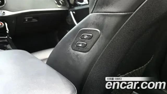 Kia Stinger 2018 — Photo 29/36
