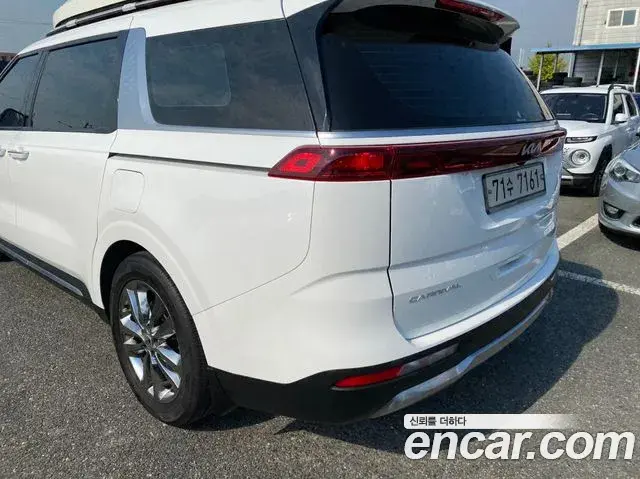 Kia Carnival 2020 — Фото 11/20