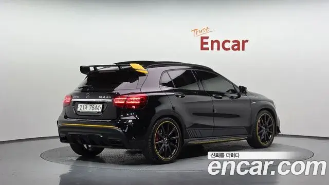 Mercedes-Benz GLA-Class 2018 — Фото 2/20