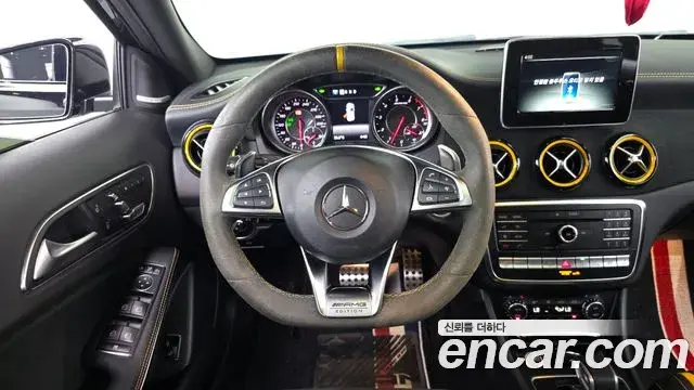 Mercedes-Benz GLA-Class 2018 — Фото 13/20
