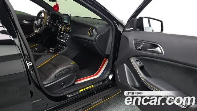 Mercedes-Benz GLA-Class 2018 — ფოტო 20/35