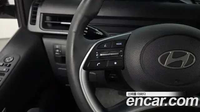 Hyundai Staria 2024 — Фото 17/20