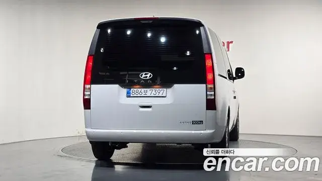 Hyundai Staria 2026 — Фото 4/20