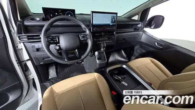 Hyundai Staria 2026 — Фото 7/20