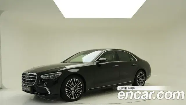 Mercedes-Benz S-Class 2025 — Фото 18/18