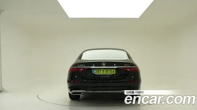 Mercedes-Benz S-Class 2025 — Фото 3/18