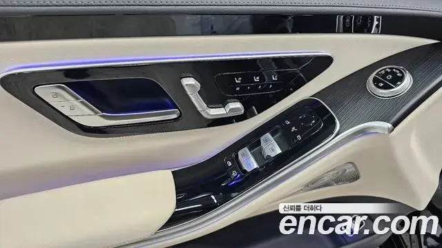 Mercedes-Benz S-Class 2025 — Фото 14/18