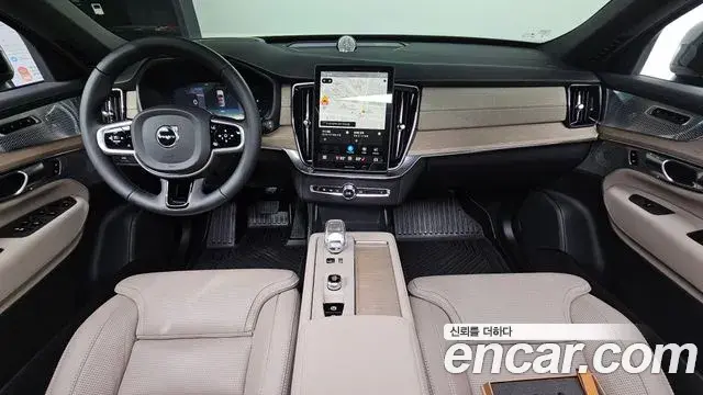Volvo XC90 2025 — Фото 7/20