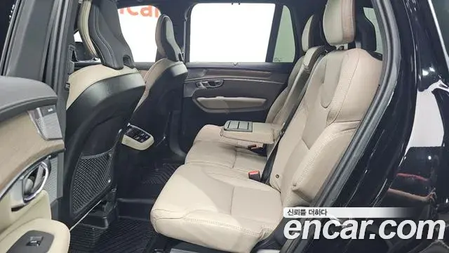 Volvo XC90 2025 — Фото 11/20