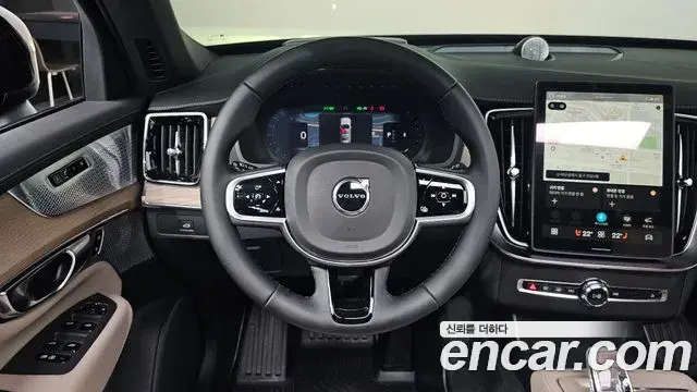 Volvo XC90 2025 — Фото 12/20