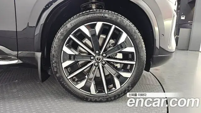 Volvo XC90 2025 — Photo 6/30