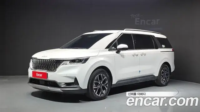 Kia Carnival 2022 — Фото 1/20