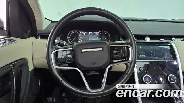 Land Rover Discovery Sport 2021 — Фото 12/20