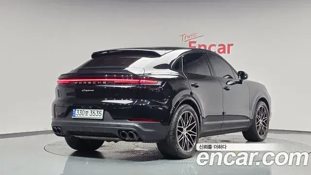 Porsche Cayenne 2023 — Фото 2/20