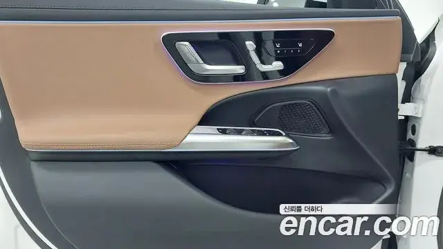 Mercedes-Benz E-Class 2025 — Фото 15/20