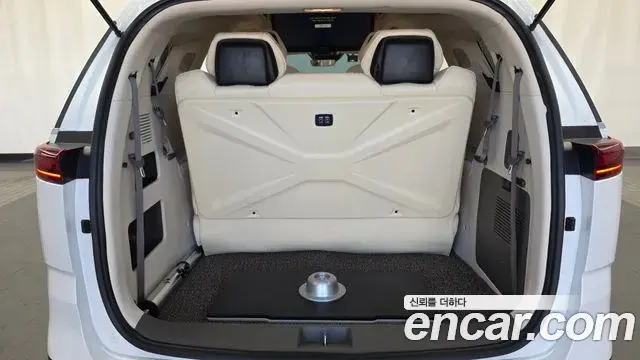 Kia Carnival 2023 — Фото 20/20