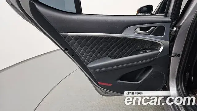 Genesis G70 2019 — ფოტო 9/37