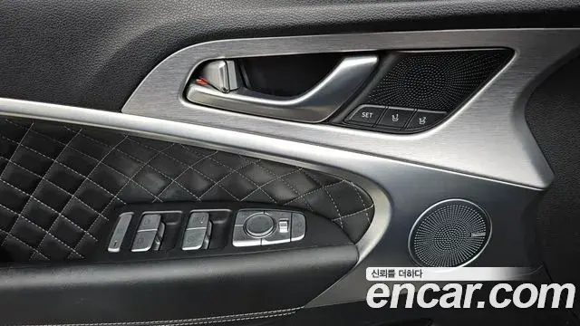 Genesis G70 2019 — ფოტო 27/37