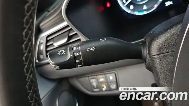 Genesis G70 2019 — ფოტო 4/37