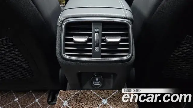 Genesis G70 2019 — ფოტო 23/37