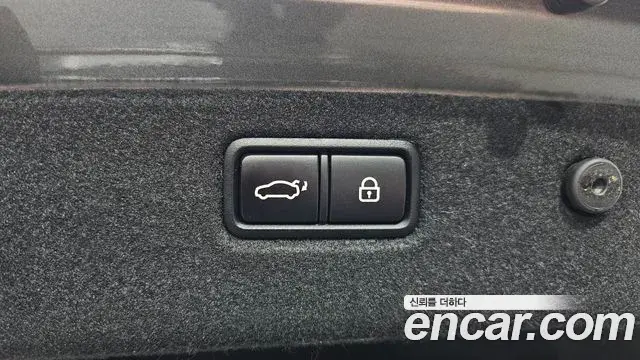 Genesis G70 2019 — ფოტო 18/37