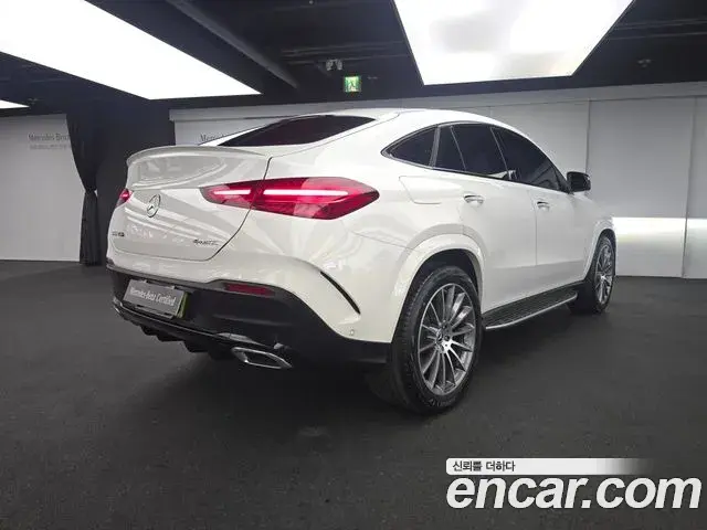 Mercedes-Benz GLE-Class 2026 — Фото 1/18