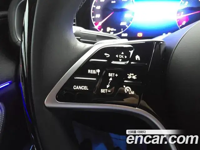 Mercedes-Benz GLE-Class 2026 — Фото 14/18