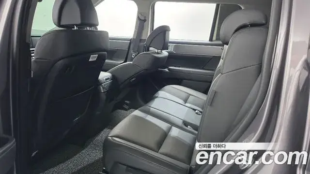 Hyundai Santa Fe 2023 — Фото 11/20