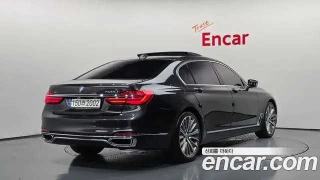 BMW 7 Series 2018 — Фото 2/20