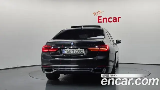 BMW 7 Series 2018 — Фото 4/20