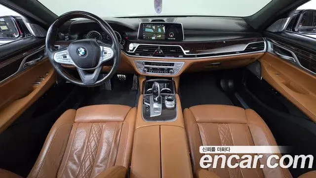 BMW 7 Series 2018 — Фото 7/20