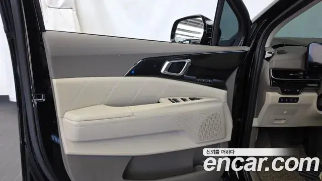 Kia Carnival 2025 — Şəkil 20/34