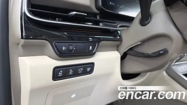 Kia Carnival 2025 — Şəkil 18/34