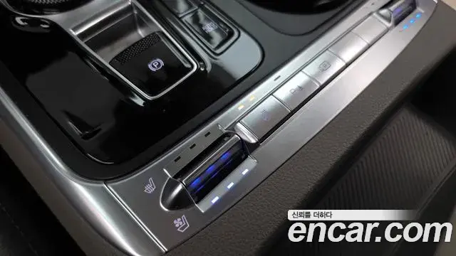 Kia Carnival 2025 — Şəkil 33/34