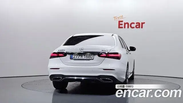 Mercedes-Benz E-Class 2021 — Фото 4/20