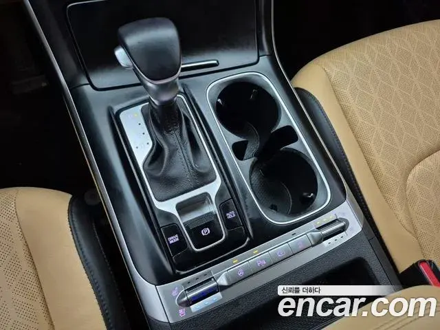 Kia Carnival 2022 — Фото 7/18