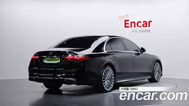 Mercedes-Benz S-Class 2025 — Фото 2/20
